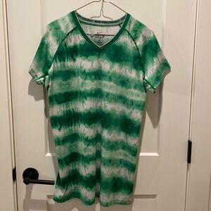 Nike Pro Combat Ladies Tie Die Short Sleeve Dri-Fit Shirt.  Size‎ XL.  Fitted.